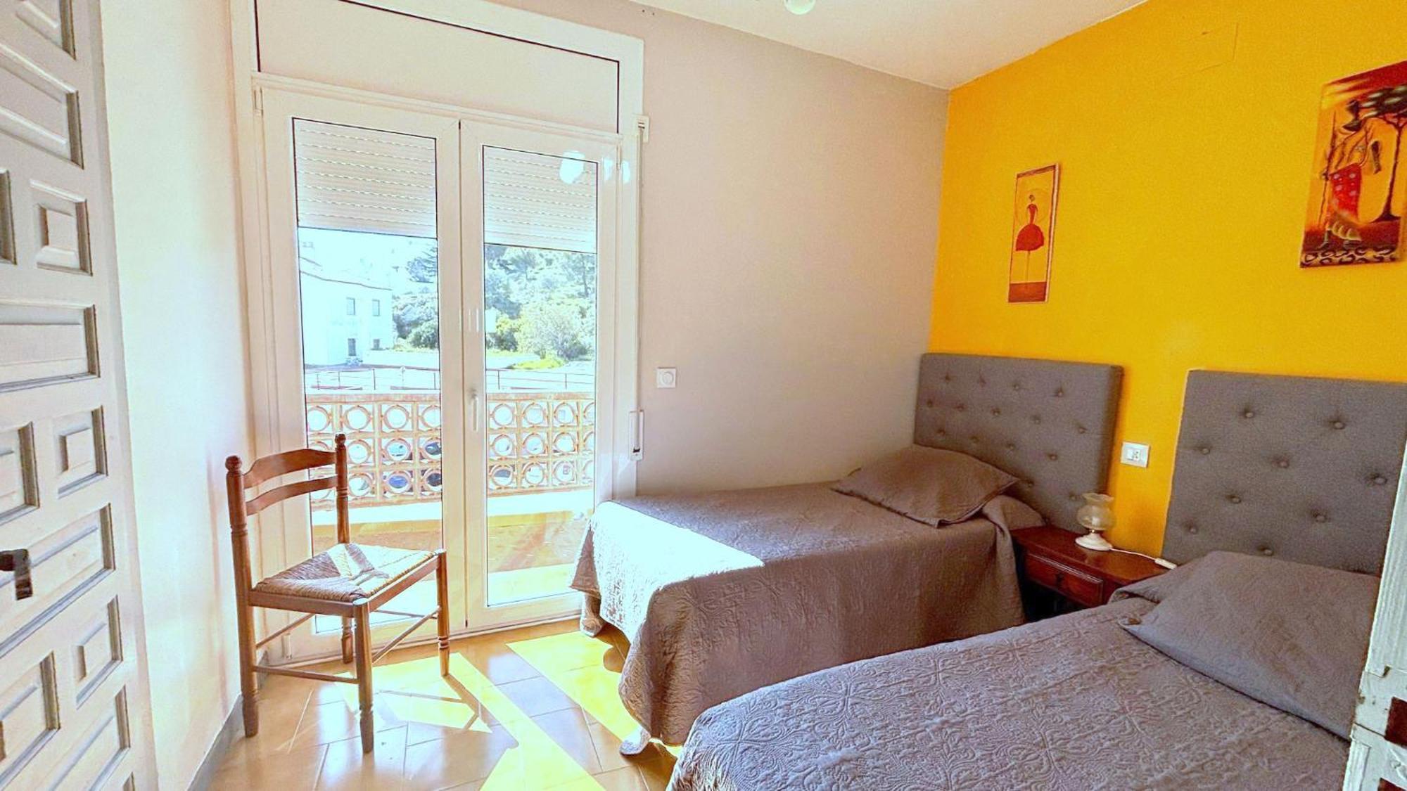 Angeles 38 Apartment Roses Ngoại thất bức ảnh