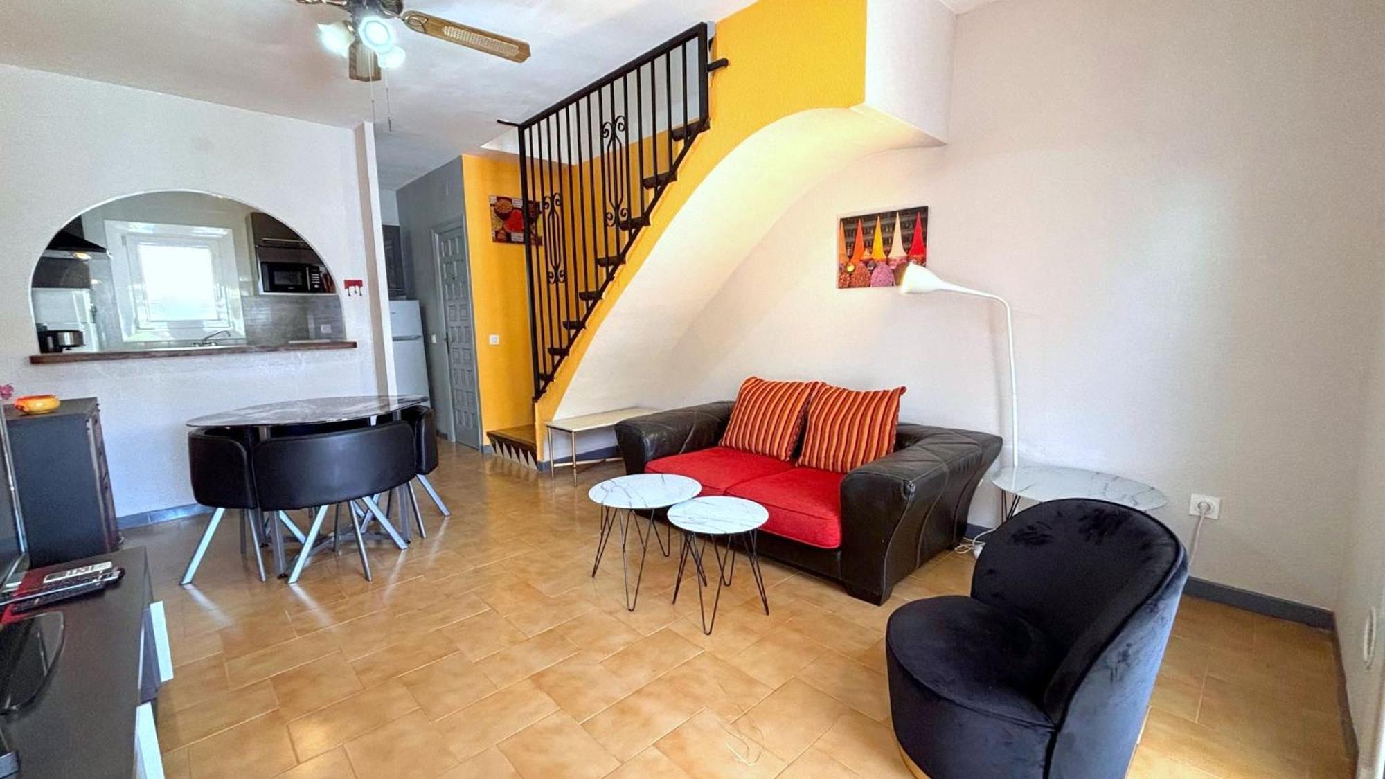 Angeles 38 Apartment Roses Ngoại thất bức ảnh