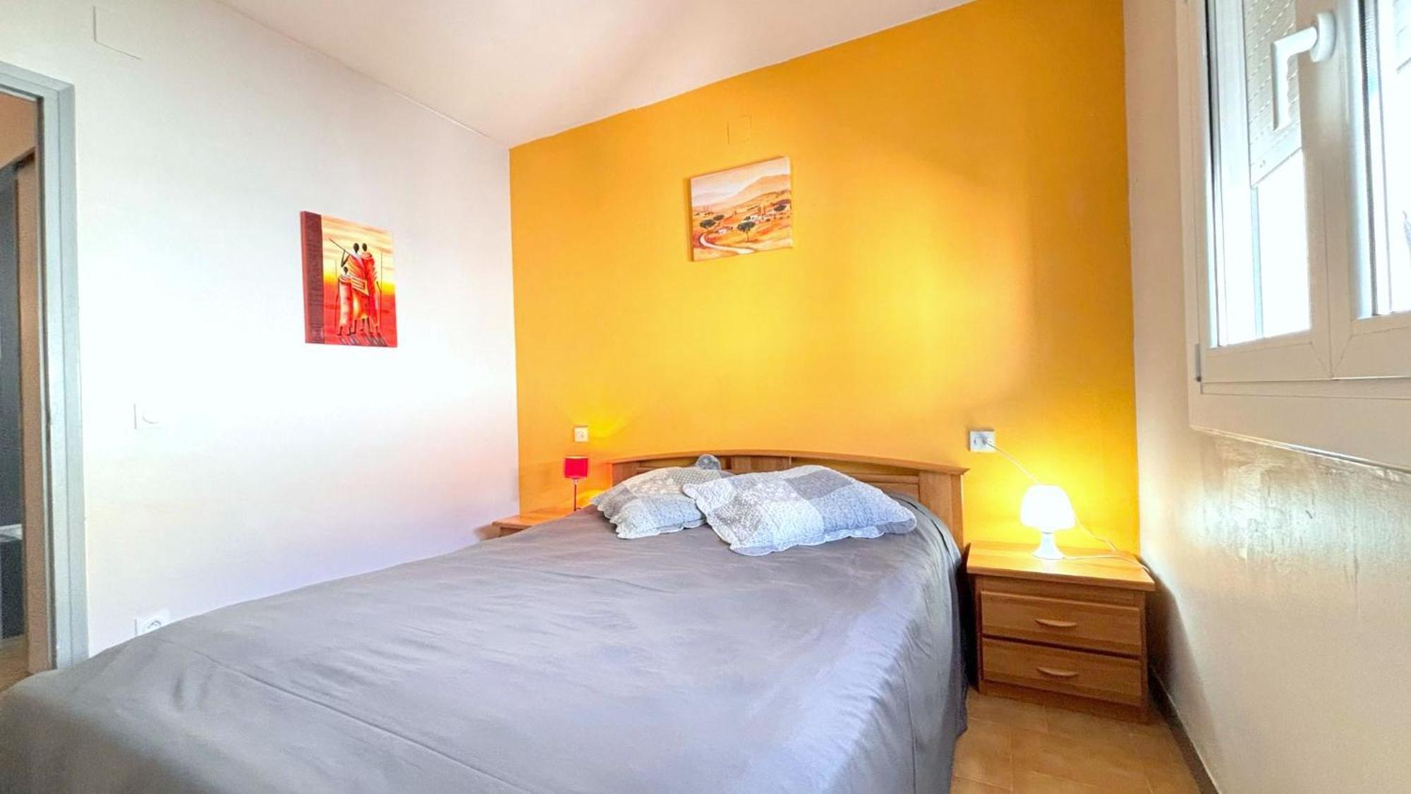 Angeles 38 Apartment Roses Ngoại thất bức ảnh